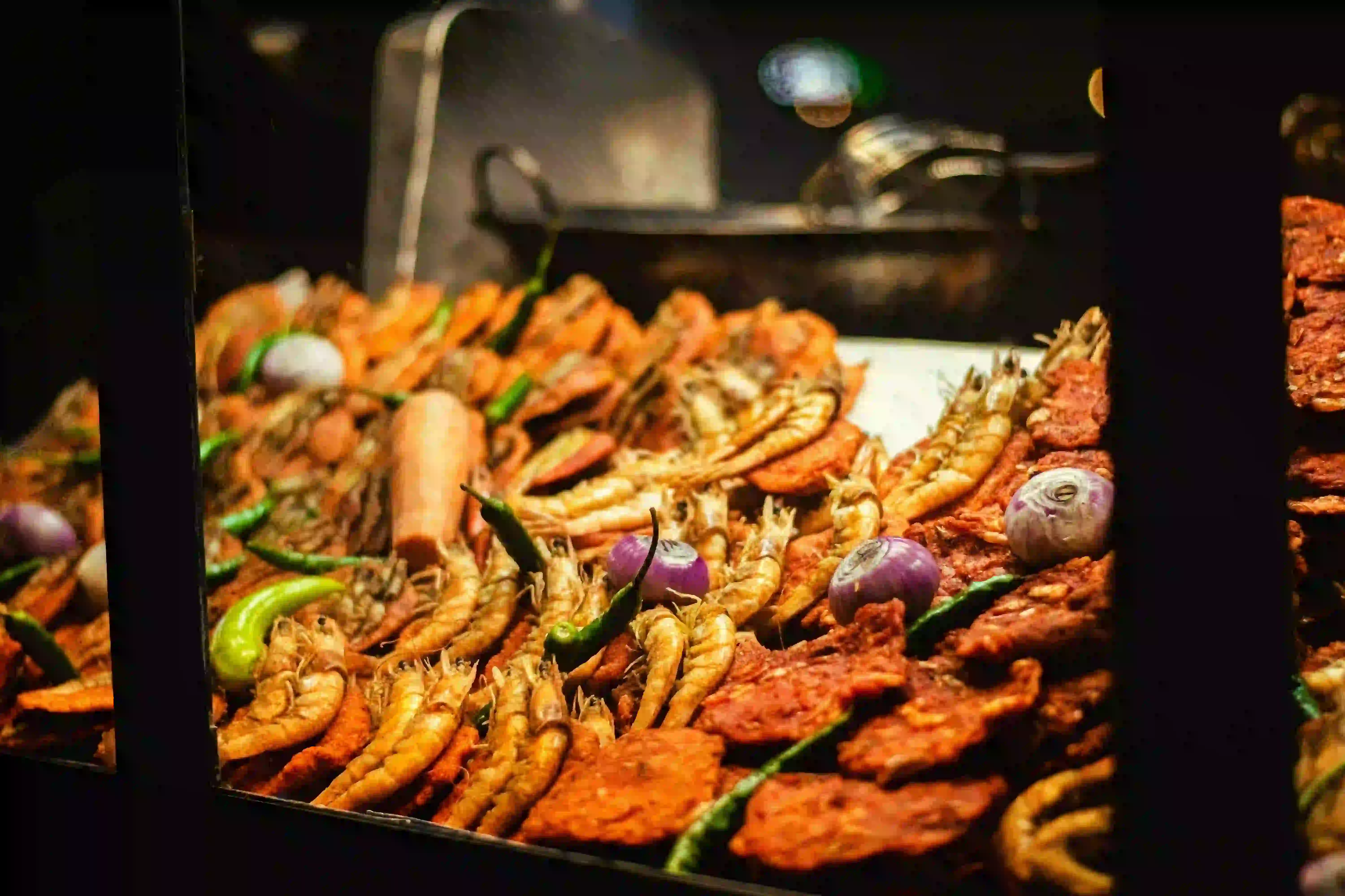 Street food Kottu Roti making in Colombo
